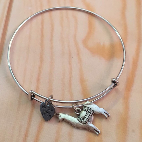 Adjustable silver plated llama charm bracelet - Picture 2 of 2